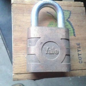 YALE bronze padlock takes a c1 key no keys for this can be done with some effort 25 dollars